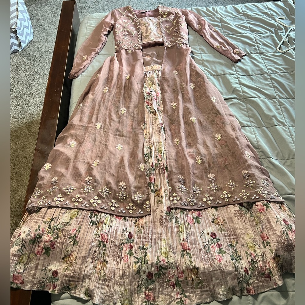 Floral Indian Crop Top Indo Western Outfit - Picture 8 of 14